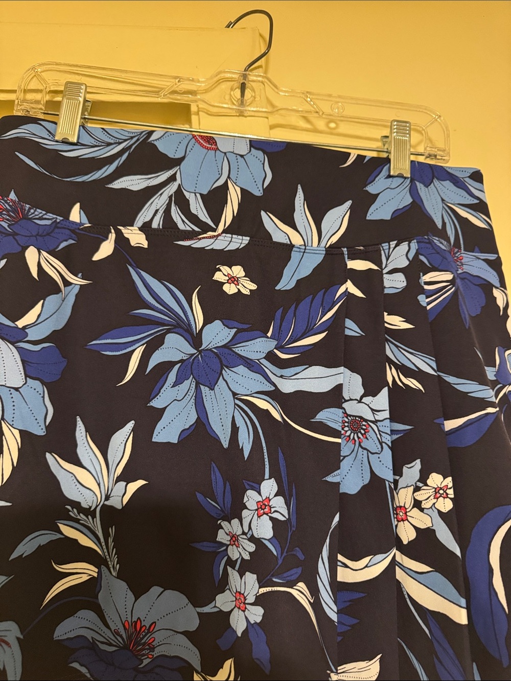 Tommy Bahama Navy & Blue Floral Skort - Picture 6 of 9